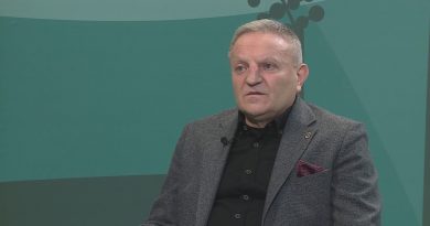 Lelátó – 2025.02.11. – Vendég: Haraszti Zsolt, a Paksi FC ügyvezetője- 2024 legjobb klubvezetője